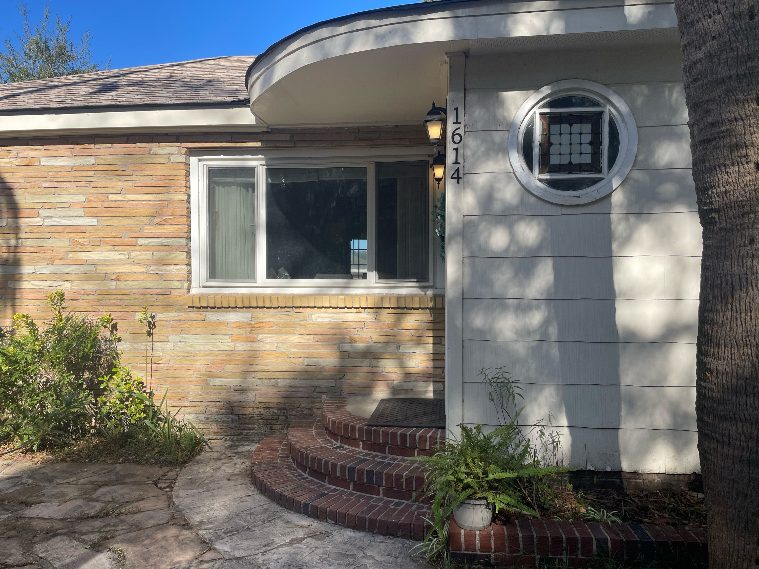 1614 East 50th Street